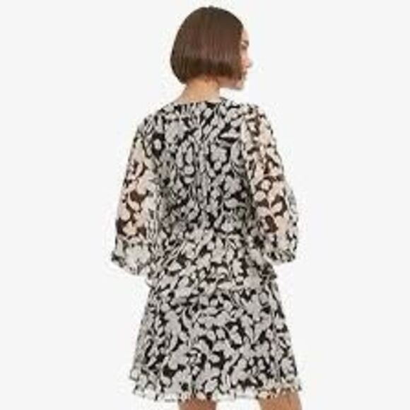 NWT Tommy Hilfiger Women's Balloon Sleeve Tie Front Floral chiffon Print Dress - Picture 4 of 11